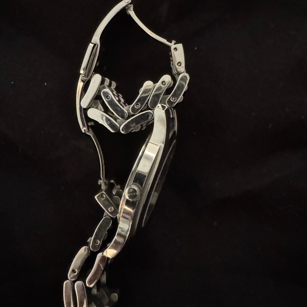 GUCCI black stainless steel watch with date. - Picture 9 of 16